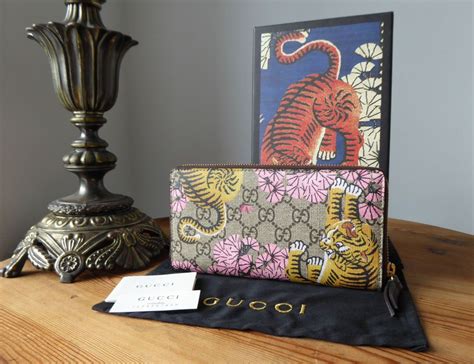 gucci tiger zip wallet|gucci bengal tiger wallet.